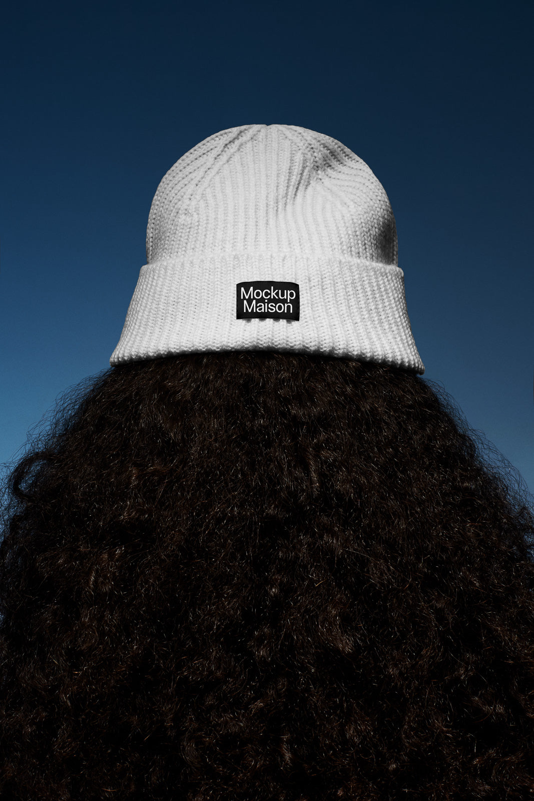 Beanie Mockup AP-FDA-21 – Layered PSD – Mockup.Maison