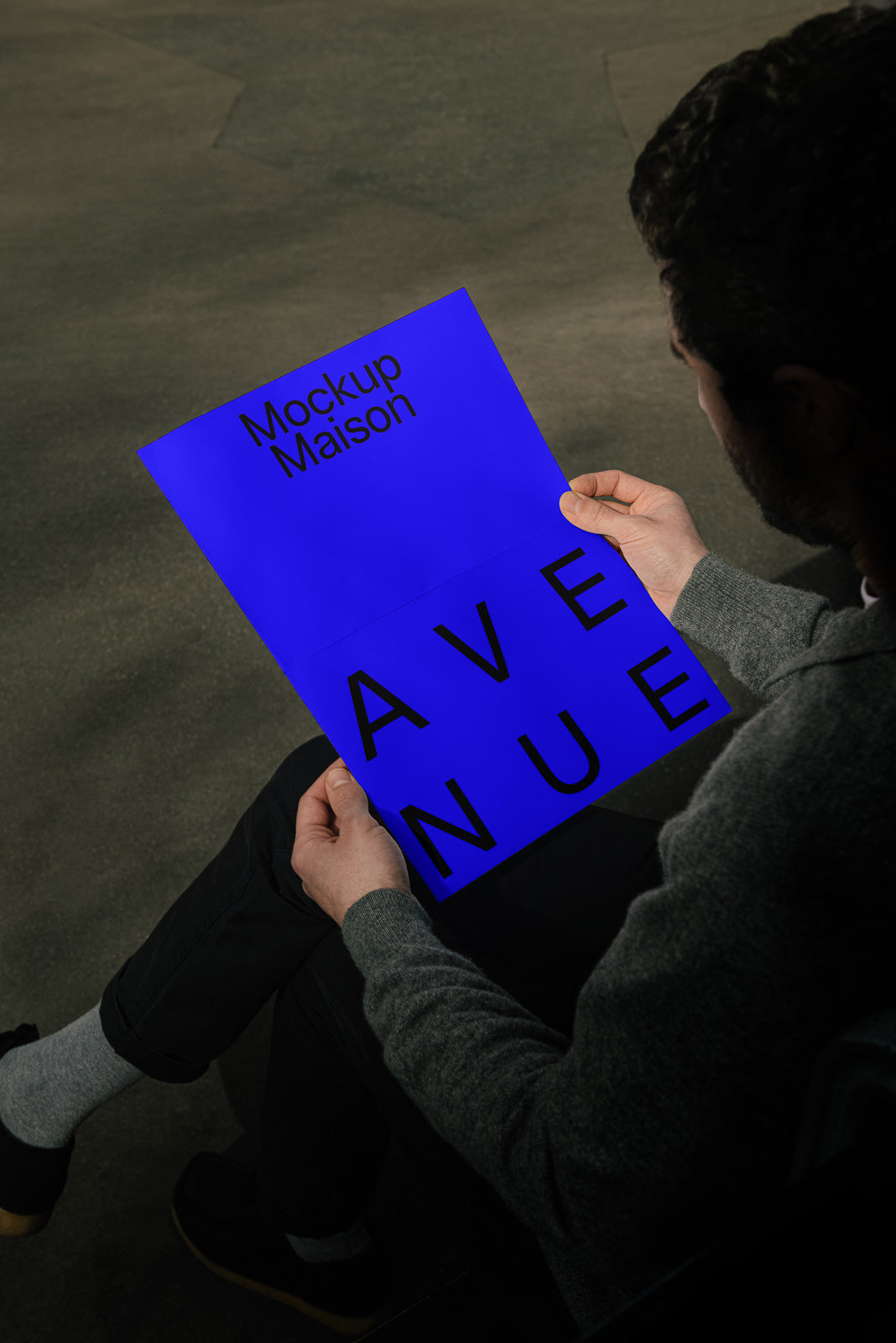 Newspaper NP-AVE-05