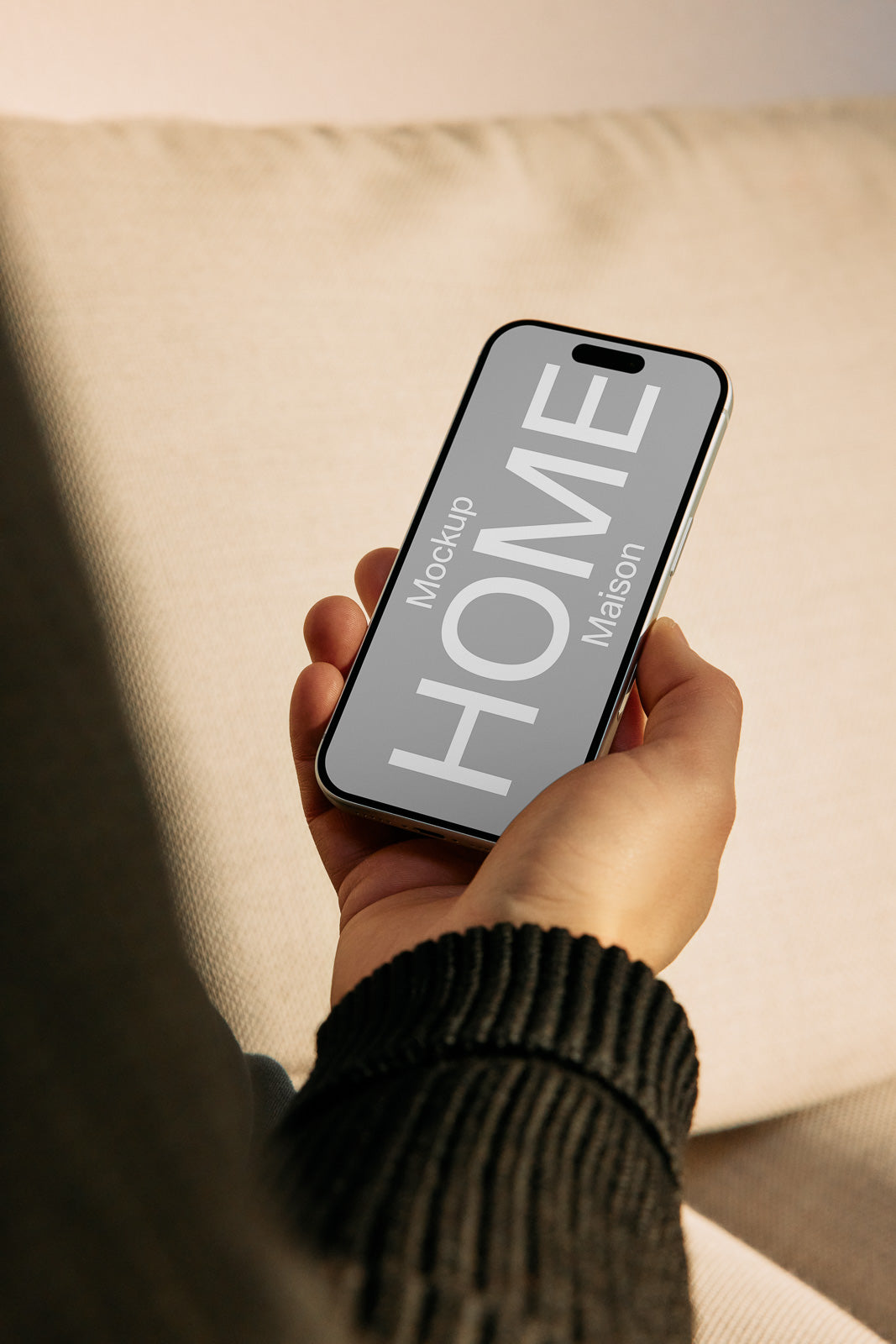 iPhone Pro PH-HOM-04
