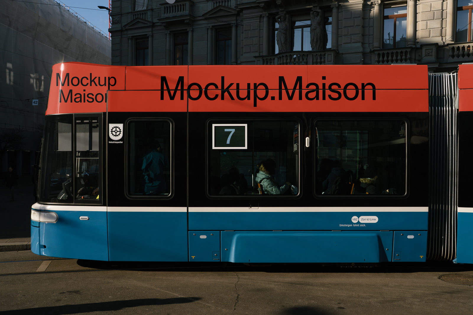 Tram TR-ZRHT-04