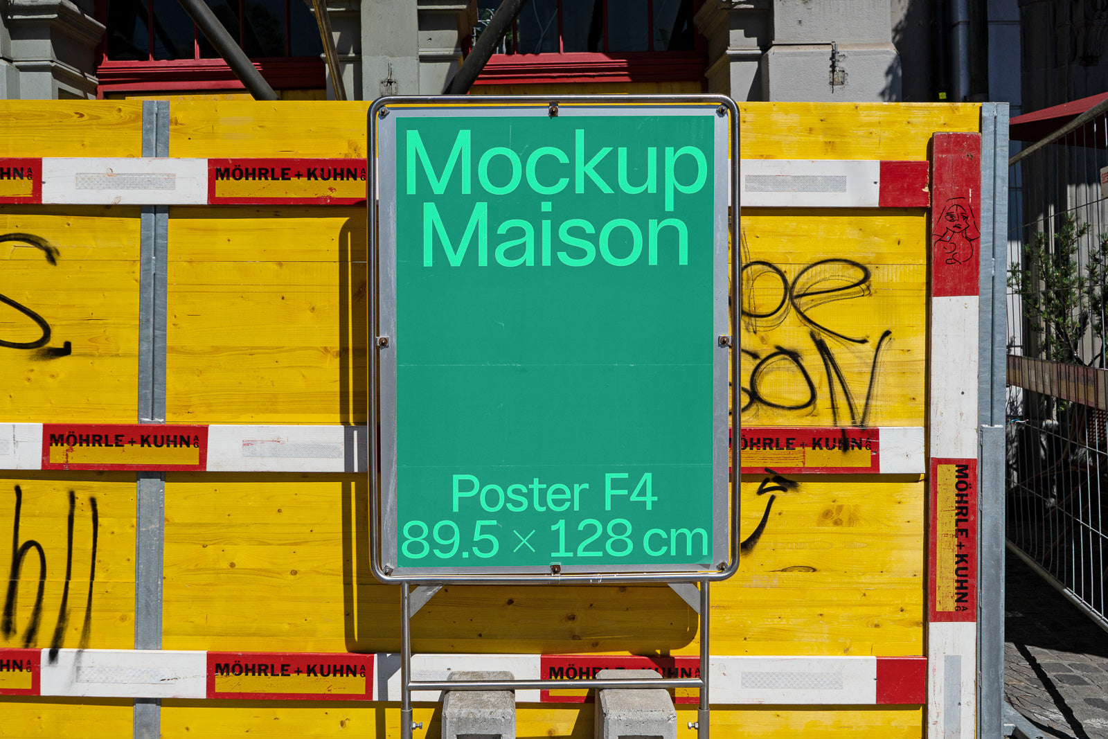 PSD mockup of a green poster displaying "Mockup Maison" text with dimensions 89.5 x 128 cm, set against a yellow background with construction elements.