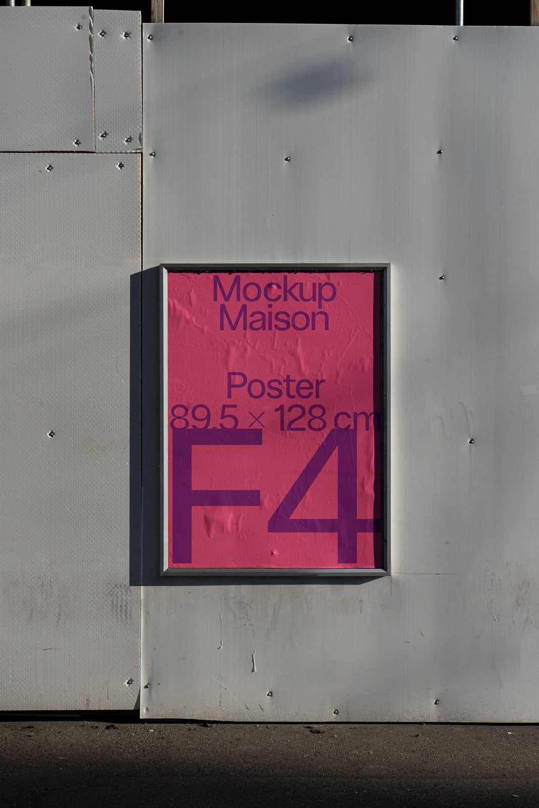 PSD mockup of a pink poster on a gray wall, featuring branding text "Mockup Maison," dimensions "89.5 x 128 cm," and size "F4."