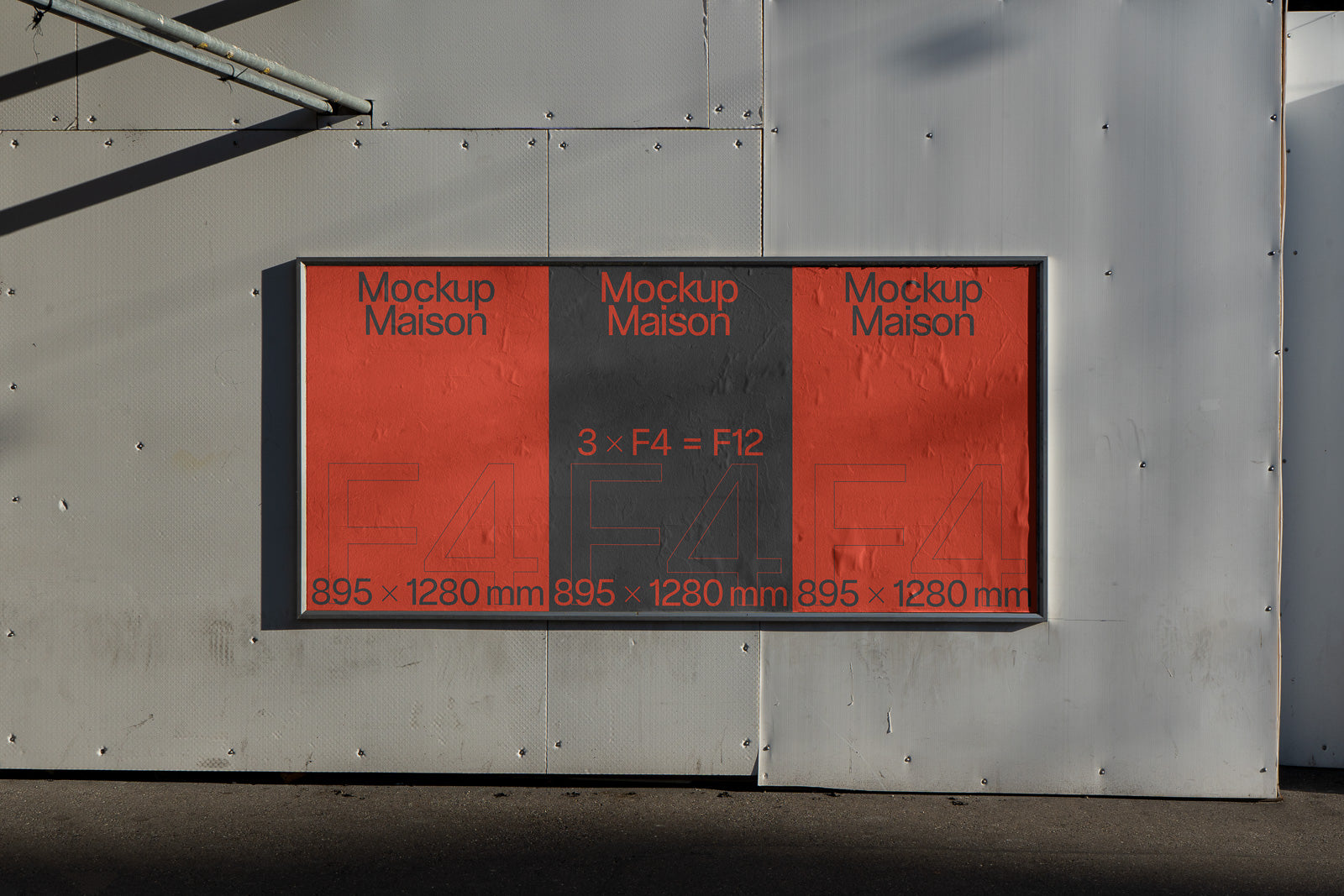 PSD mockup of a large outdoor poster with "Mockup Maison" text on panels, featuring dimensions 895 x 1280 mm, displayed on a metal wall.