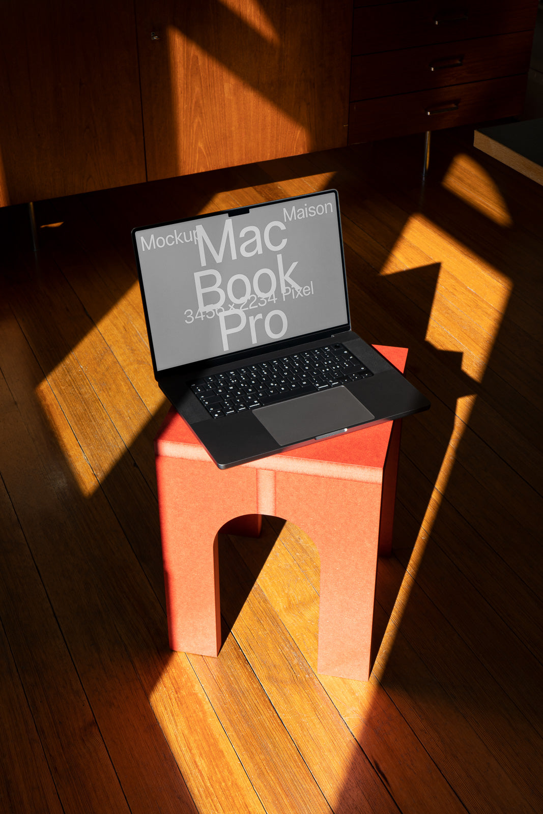 MacBook Pro 16" LT-H-02